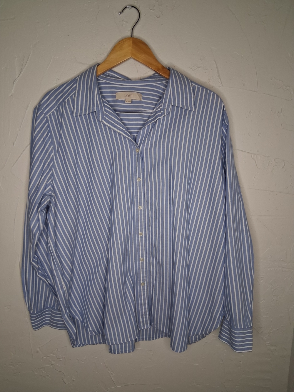 LOFT Blue White Striped Button Front Shirt XL 100% Cotton Oversized Casual Caree - Picture 2 of 8